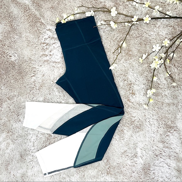 ATHLETA color block 7/8 leggings - Picture 4 of 11